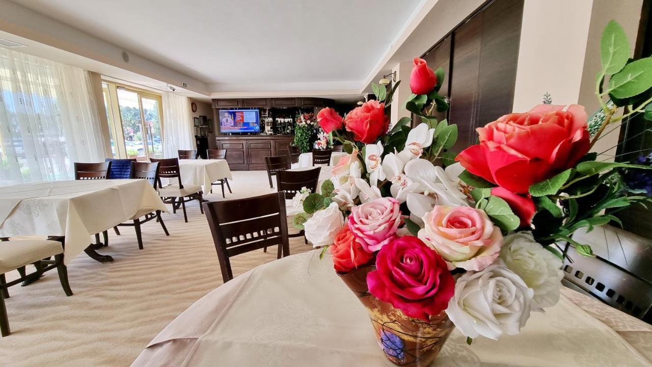 Hotel Condor Mamaia Dış mekan fotoğraf